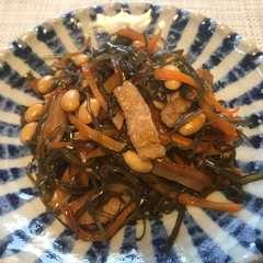 รูปของ 刻み昆布の煮物