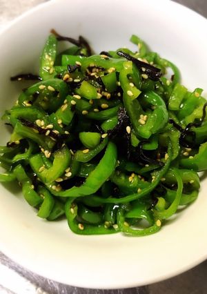 ピーマンの塩昆布炒め-レシピのメイン写真