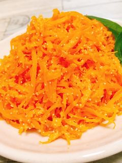 お弁当や副菜に☆にんじんの明太子炒め-レシピのメイン写真