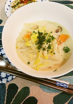 キノコたっぷり白菜クリーム味噌シチュー-レシピのメイン写真