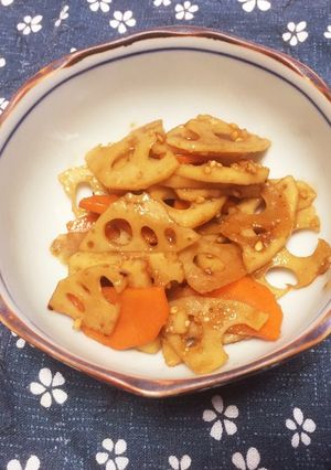 簡単！にんじんとレンコンのきんぴら-レシピのメイン写真