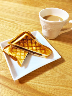 コーヒー香る?餡バターのホットサンド♫-レシピのメイン写真