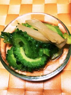 ゴーヤとシナチクのごま油和え-レシピのメイン写真