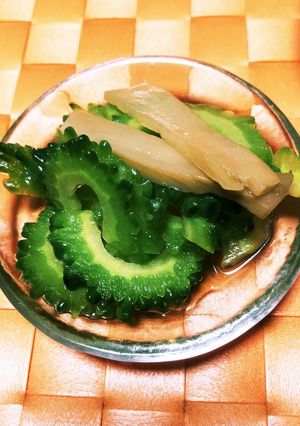 ゴーヤとシナチクのごま油和え-レシピのメイン写真