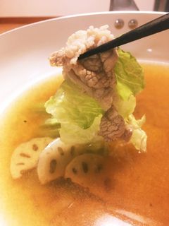 レタスとレンコン、豚肉の出汁しゃぶしゃぶ-レシピのメイン写真