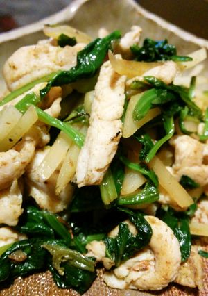 鶏胸肉とじゃが芋とほうれん草のカレー炒め-レシピのメイン写真