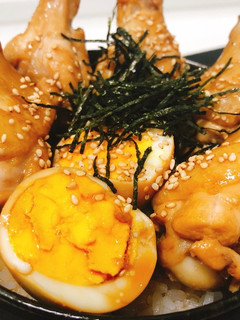 一人暮らしの骨付き鶏もも肉のさっぱり煮丼-レシピのメイン写真
