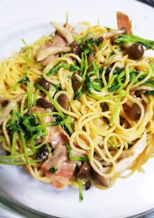 豆苗とベーコンのクリームパスタ-レシピのメイン写真