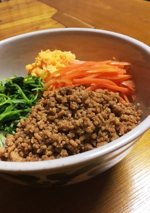 鶏そぼろ丼-レシピのメイン写真