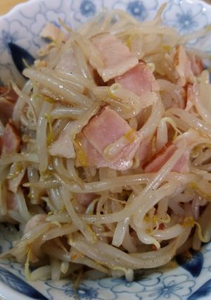 節約！簡単！もやしとベーコンのウマ炒め-レシピのメイン写真