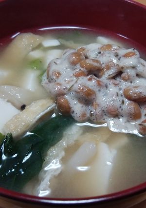 小松菜と豆腐の味噌汁～納豆入り-レシピのメイン写真