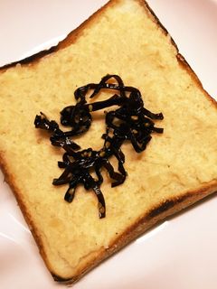 ごま昆布で明太ポテサラチーズトースト♪-レシピのメイン写真