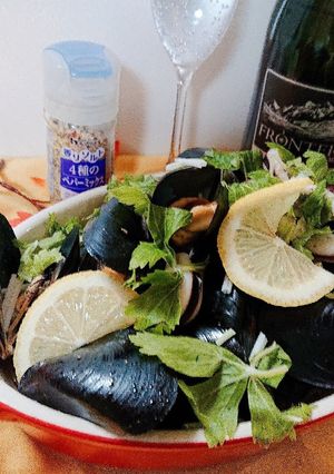 ムール貝とイカの香りソルト炒め-レシピのメイン写真