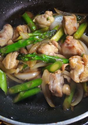 鶏肉とアスパラのバタぽん炒め-レシピのメイン写真