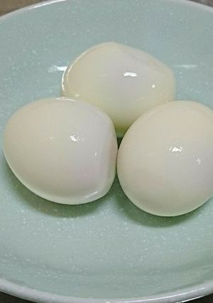 (遠回り)玉子の簡単な剥き方-レシピのメイン写真