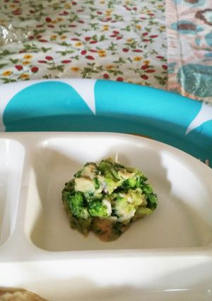 離乳食中期うおっこりーサラダ-レシピのメイン写真