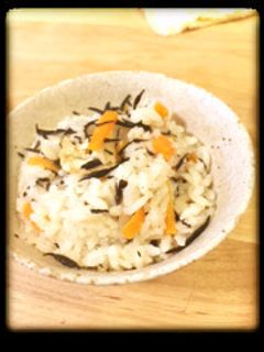 ひじきの炊き込みご飯-レシピのメイン写真