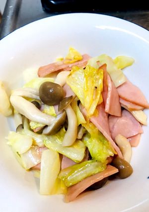 簡単きのこキャベツのマヨ炒め♪-レシピのメイン写真