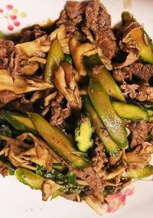 牛肉と舞茸のオイスターソース炒め-レシピのメイン写真