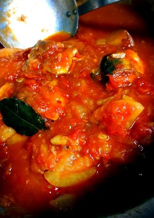 子供もパクパク♡秋刀魚のトマト煮込み-レシピのメイン写真