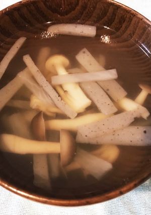こんにゃくと大根としめじのお吸い物-レシピのメイン写真