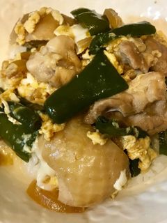 鶏とピーマンの卵とじ丼-レシピのメイン写真