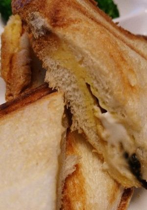 昆布とチーズを卵液で中ふわホットサンド♪-レシピのメイン写真