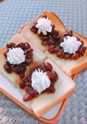 和スイーツ風☆あずきホイップトースト-レシピのメイン写真