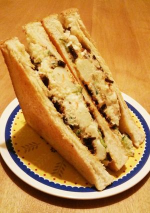 ぼりゅーみー♪ポテサラおかか昆布サンド-レシピのメイン写真