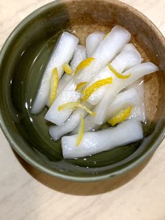 らっきょう酢で簡単、柚子大根-レシピのメイン写真