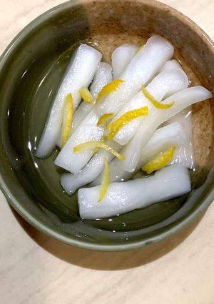らっきょう酢で簡単、柚子大根-レシピのメイン写真