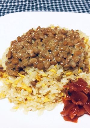炒飯ni納豆あと乗せしただけ-レシピのメイン写真