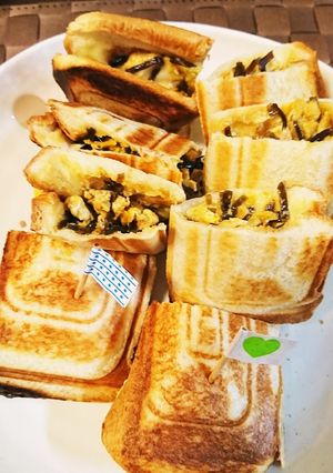 ふじっこ煮で卵チーズツナのホットサンド-レシピのメイン写真