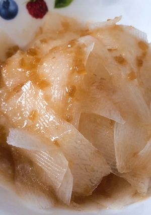 ピーラーでするするむいた大根の和風サラダ-レシピのメイン写真