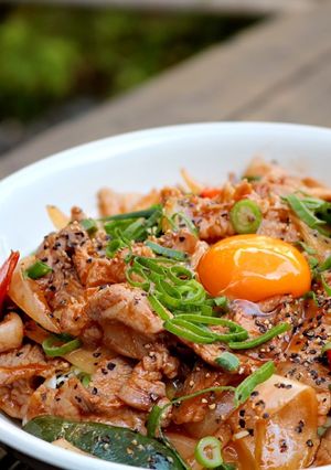 ビンゴソースdeポークチャップ丼-レシピのメイン写真