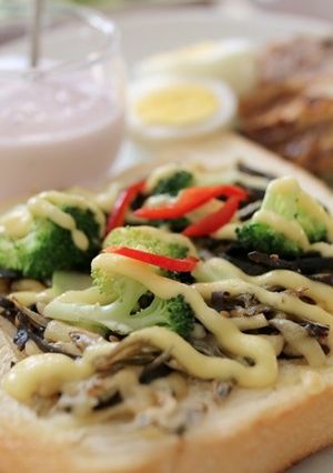 パンつく 骨強化 じゃこ昆布トースト-レシピのメイン写真