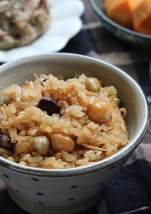 お豆としらすの燻製醤油炊き込みご飯。-レシピのメイン写真
