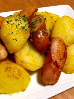 ポテトとウインナーのカレー炒め-レシピのメイン写真