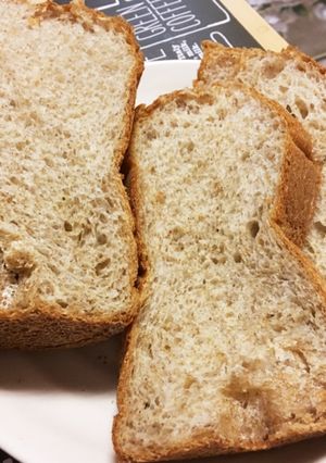 全粒粉入り食パン☆HBにお任せ-レシピのメイン写真