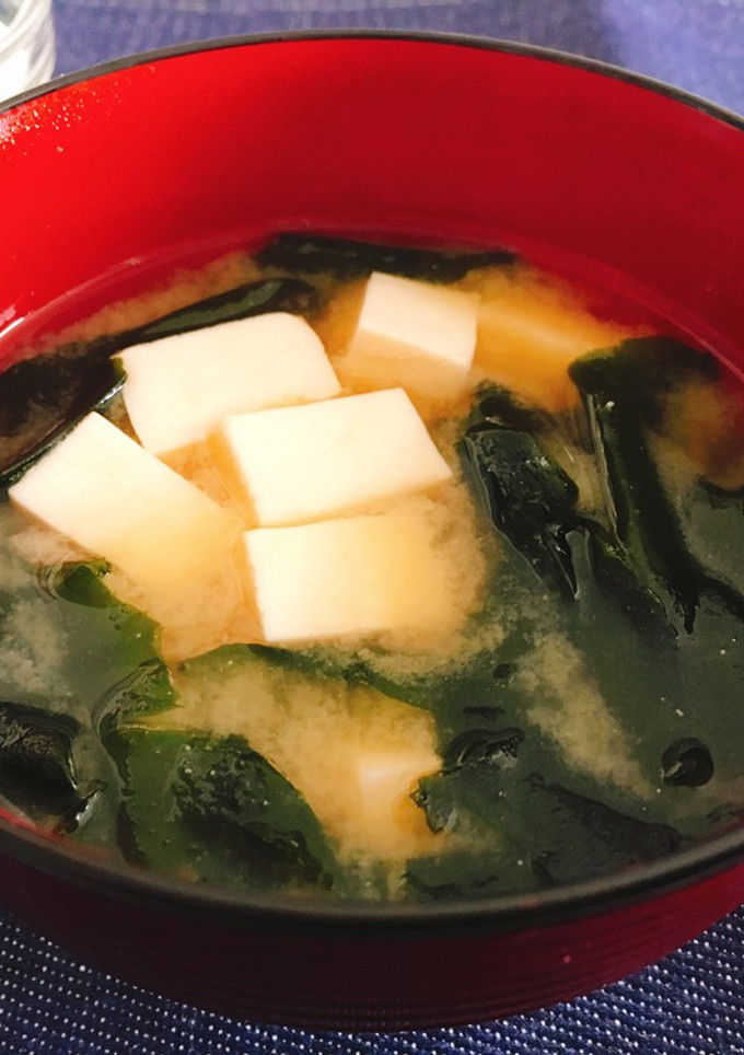 本だしで簡単！基本の豆腐とわかめの味噌汁-レシピのメイン写真