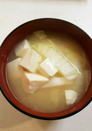 白菜と豆腐の味噌汁-レシピのメイン写真