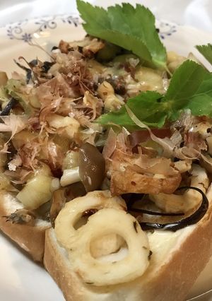 竹輪シメジネギチーズ昆布トースト〜鰹風味-レシピのメイン写真