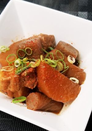 こんにゃくと大根と豚肉の味噌煮-レシピのメイン写真