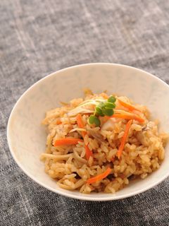 炊き込みご飯(焼肉のタレ使用)-レシピのメイン写真