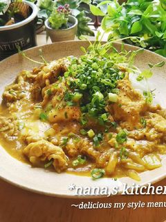 とろ~り卵とチーズの豚たまチーズカレー丼-レシピのメイン写真