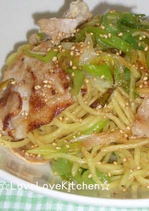 休日ランチに♪ごま油が効いてるねぎ焼そば-レシピのメイン写真