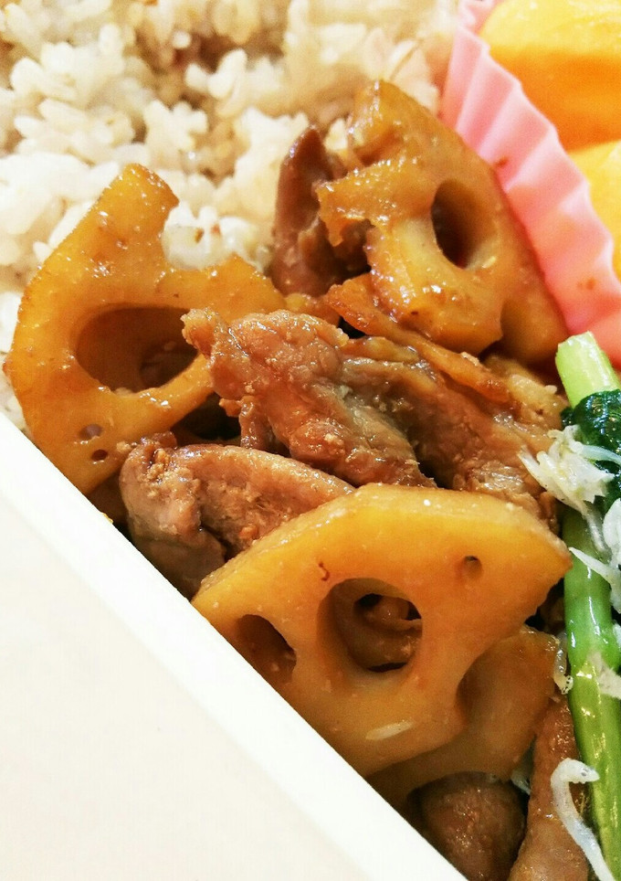 お弁当！豚肉と蓮根の生姜照焼き-レシピのメイン写真