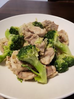 鶏肉とブロッコリーのガーリック炒め-レシピのメイン写真