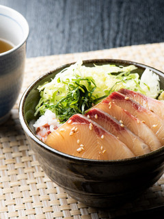 オリーブハマチのづけサラダごはん-レシピのメイン写真