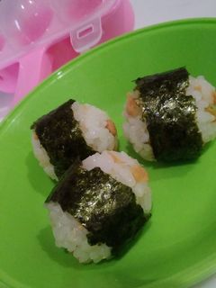 簡単♪一口おにぎり 鮭おにぎり★チビまる-レシピのメイン写真
